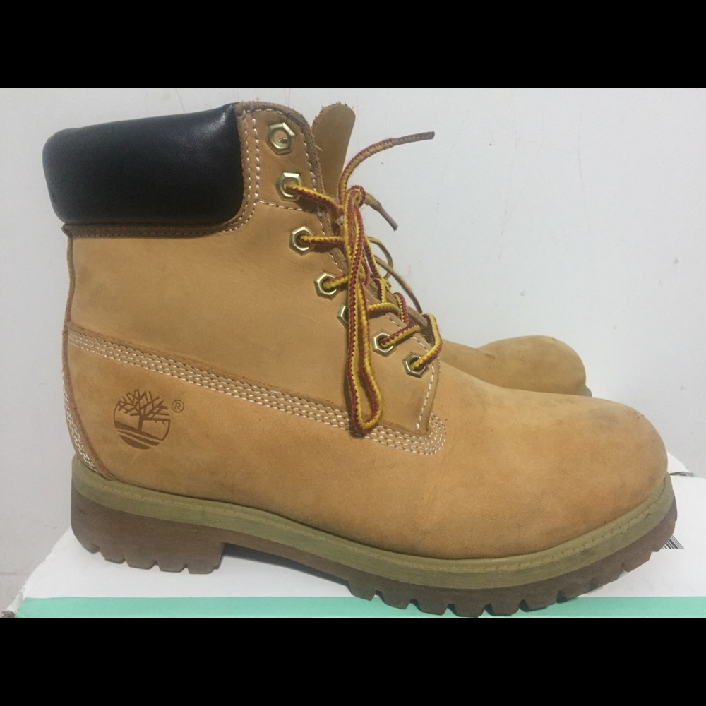 Timberlands - Picture 1 of 4